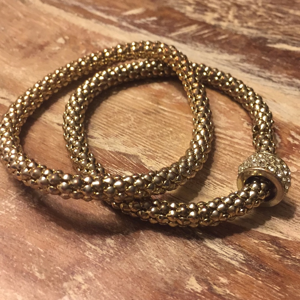 Stackable gold bracelets - Picture 2 of 3